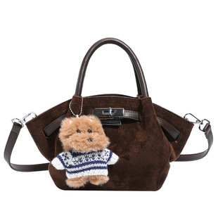 超火小包包女式2025新款秋冬小众皮绒手提翅膀包美拉德单肩斜挎包