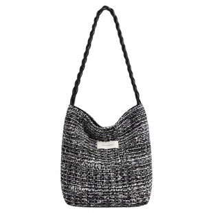 银色单肩hobo水桶包秋冬时尚帆布包大容量小众设计包包通勤轻奢