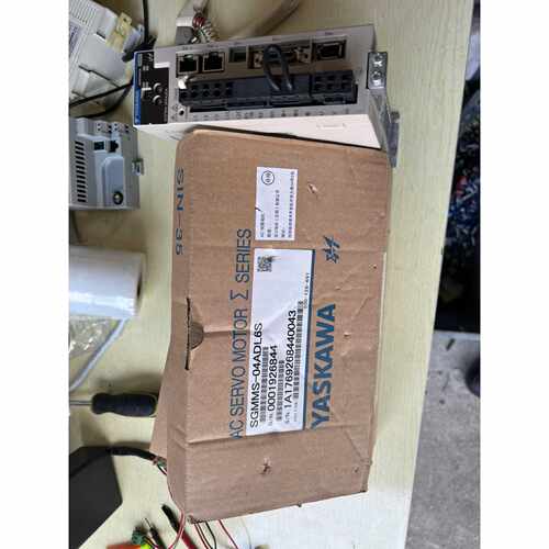 下单前咨询安川伺服SGPMS-2R5A30A，电机SGMMS-04AD