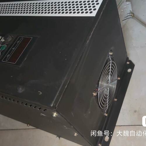 询正弦变频器SINE    tc3a07-037-3a两台，按