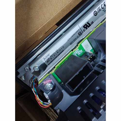 议价FCA80P-2A三菱M808.4寸主机控制器，原装全新