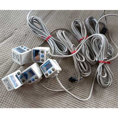 日本SMC ZSE40AF-01-R数显压力开关 12-24VDC -100100kPa