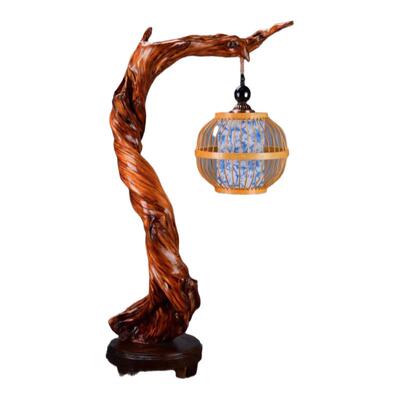 崖柏树根台灯天然随形根雕灯