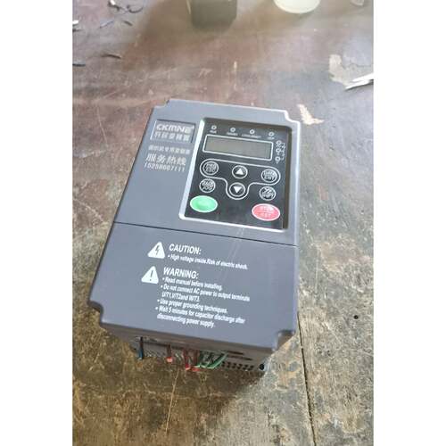 可维修开民变频器KM7000-2R2G/4AP-4 2.2/—议价