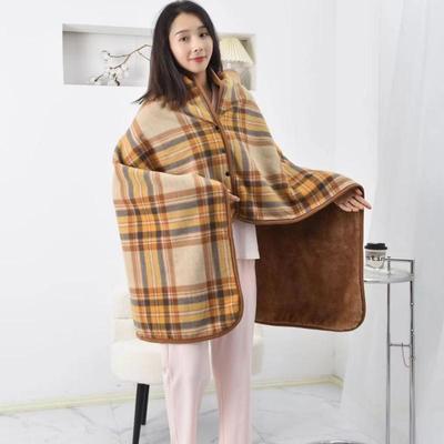 盖毯法兰绒披肩毯办公室空调房午睡小毛毯珊瑚绒加厚斗篷多功能