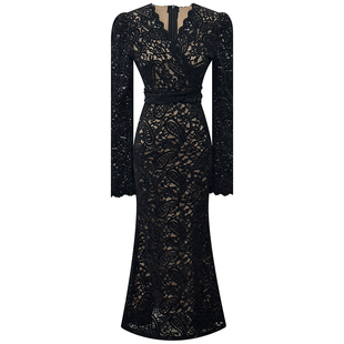 加绒加厚蕾丝连衣裙冬装新款黑色V领修身显瘦包臀鱼尾裙年会长裙