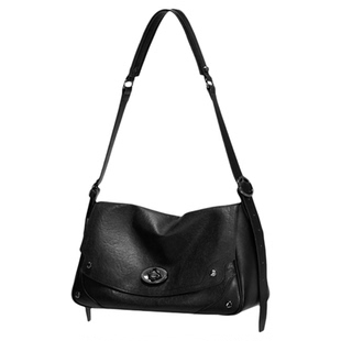 JTB无界枕头包大号.新款真皮牛皮邮差包单肩斜挎包通勤黑色大包女