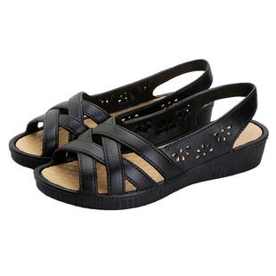 妈妈凉鞋坡跟高级感防水防滑软底舒适百搭鱼嘴鞋中年人女鞋子镂空