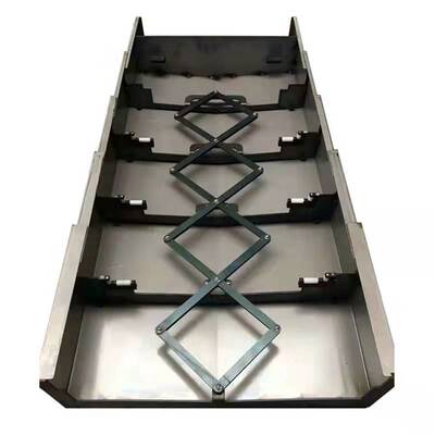 中心导轨伸缩不锈钢板数控机床