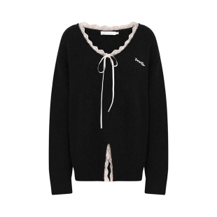 Kroche  浪漫蕾丝 羊毛混纺 蕾丝花边拼接刺绣黑色V领毛衣