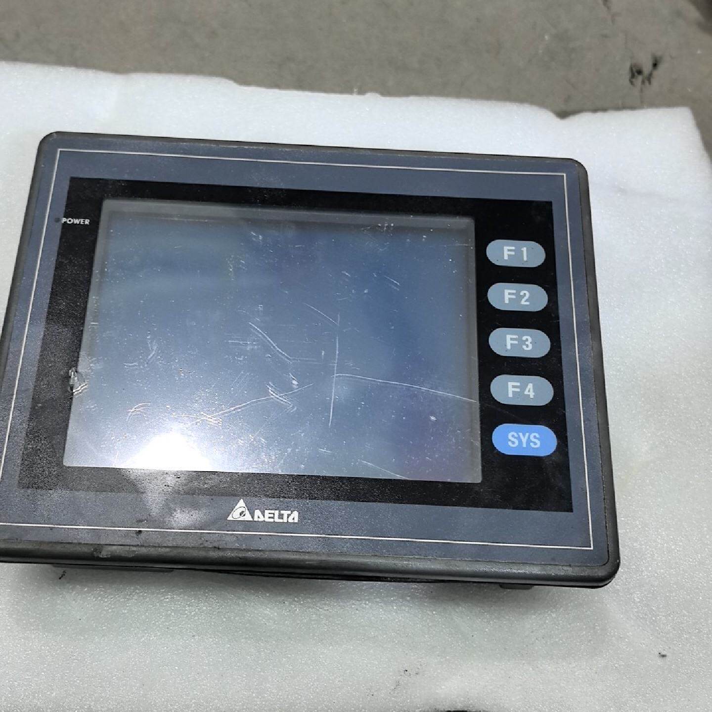 溢价-台达触摸屏DOP-AS57BSTD，DC24V，，原 - 实物图