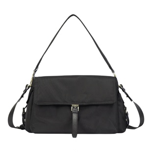 八妹2581-1实用主义邮差包记者包女包简约百搭大容量通勤新款实用