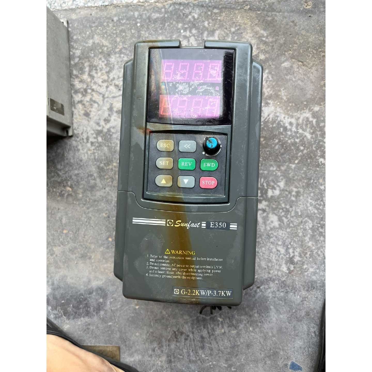 议价便宜处理简单通用型变频器2.2kw重载试机后发货功能好的可维