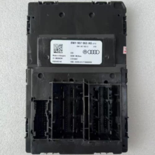 适用于奥迪A4LB10J519模块控制器灯光电脑模块控制器8W1907063