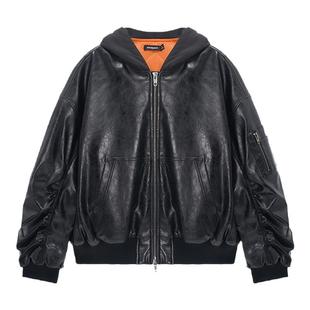Unvesno (UN) 短款廓形柔光油蜡皮刺绣保暖飞行皮革连帽夹克棉服