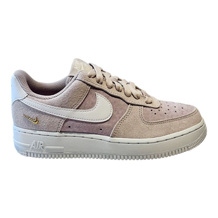 Nike耐克女鞋AF1空军一号翻毛皮粉紫金钩厚底复古板鞋IQ9964-600