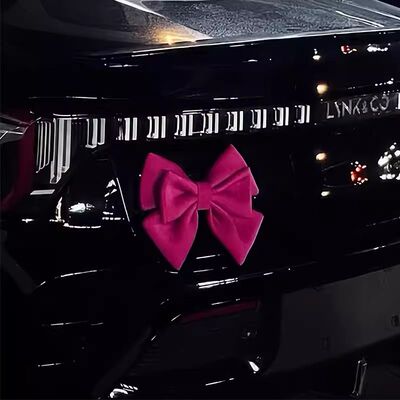 汽车蝴蝶结装饰女生车尾挂件后备箱车贴机车电动车摆件车载贴饰