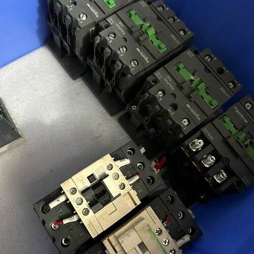 【议价-可维修】   Eleric LC1E50AC220V 交流接触器 /均有货