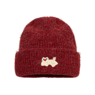 新年红色小猫刺绣针织帽女冬季保暖护耳毛线帽显脸小冷帽2025新款