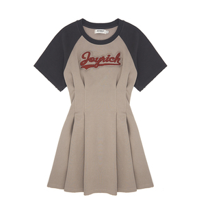 JOYRICH 女款美式经典复古运动风收腰A字刺绣logo连衣裙