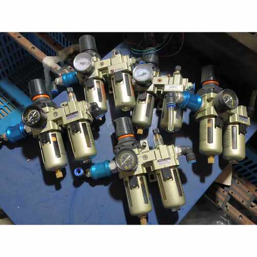 〔议价-可维修〕拆机油水分离器 油雾器 减压阀型号aw-3003 Al300
