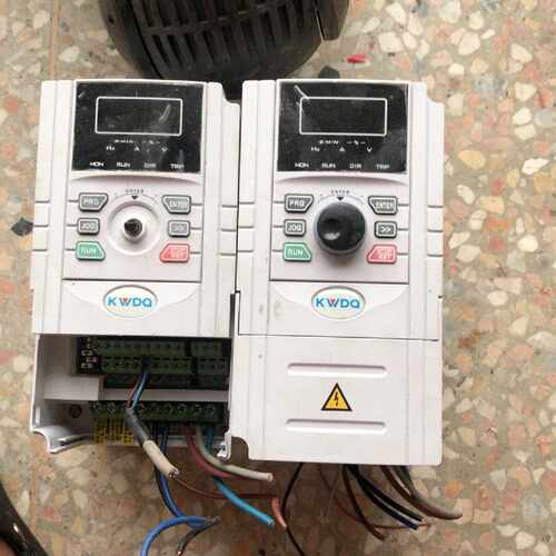 溢价-深开沃变频器K6004Y1R5H2R2L两台打