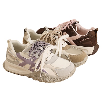 达芙妮轻便外穿阿甘鞋