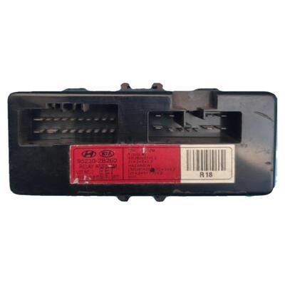 适用现代进口新胜达2.4/2.7继电器控制盒电脑板模块95230-2B260