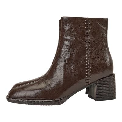 星期六2025新款秋冬方头粗跟短靴