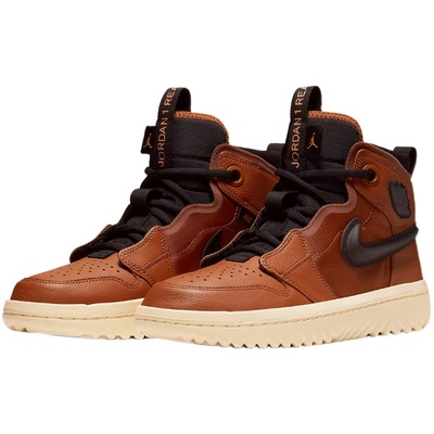 耐克男子运动篮球鞋AR5321