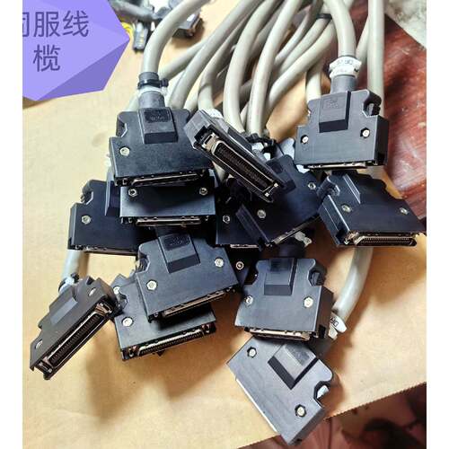 议价安川伺服驱动器CN1插头型号3M1035050询价