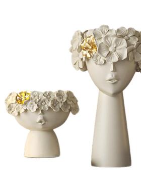 高级感创意雕塑艺术人物摆件现代轻奢新居客厅电视玄关柜软装饰品