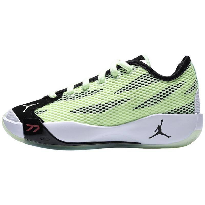滔搏丨NIKE耐克大童LUKA 77东契奇缓震运动训练篮球鞋IH0573-700
