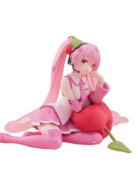初音未来樱未来景品手办