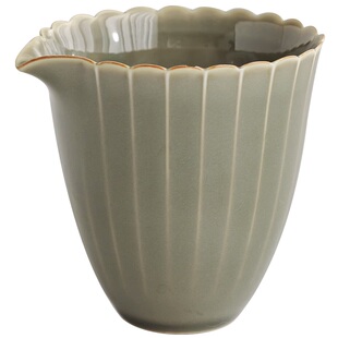 越窑青瓷公道杯复古手工公杯匀杯家用高级茶海功夫茶具陶瓷分茶器