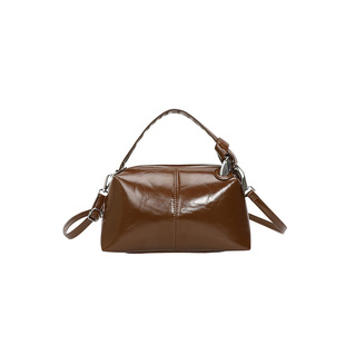 今年流行爆款包包女2025新款超火小众波士顿枕头包百搭单肩斜挎包