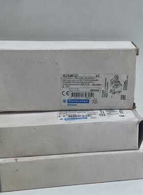 (LOT 3 PC) TELEMECANIQUE XCKM121 SENSOR