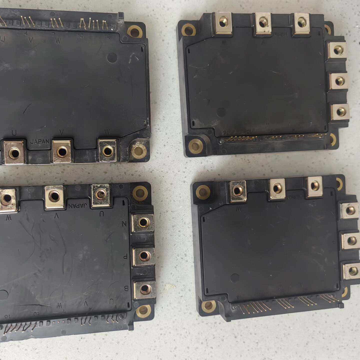 MG100J6ES53模块全新没有包装有轻微裂痕实物拍摄