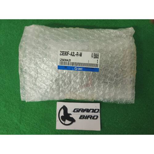 SMC ZSE80FA2LRM 2color display digital pressure switch NEW