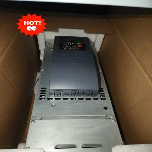 议价拍前询价科尼起重机变频器 D2V018NF1N06 NXP3PRO3