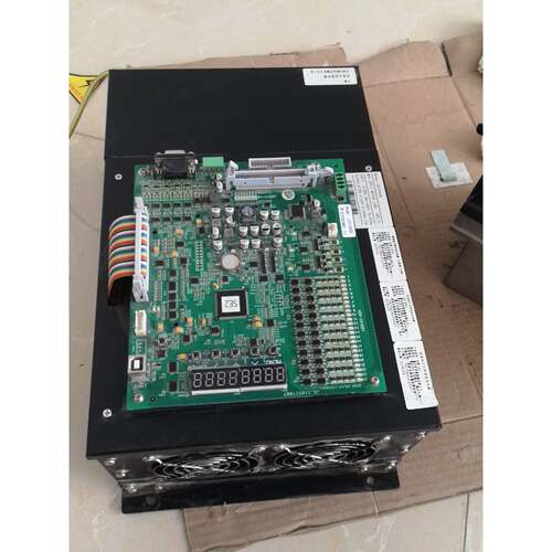 亚太西奥电梯高冠系统变频器LDC1000B11KW三相