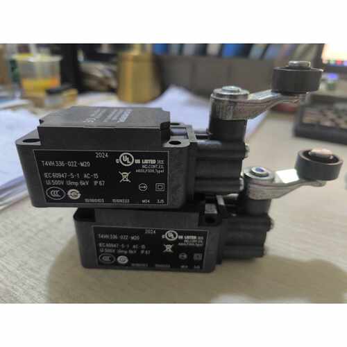 议价T4VH 336-02Z-M20 151160103施迈赛限位开关全新原装正品现货