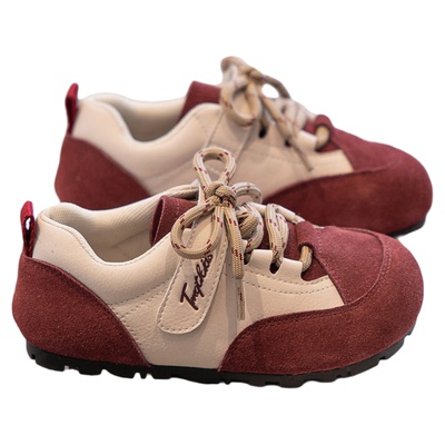 红色百搭板鞋袜子组合装更优惠