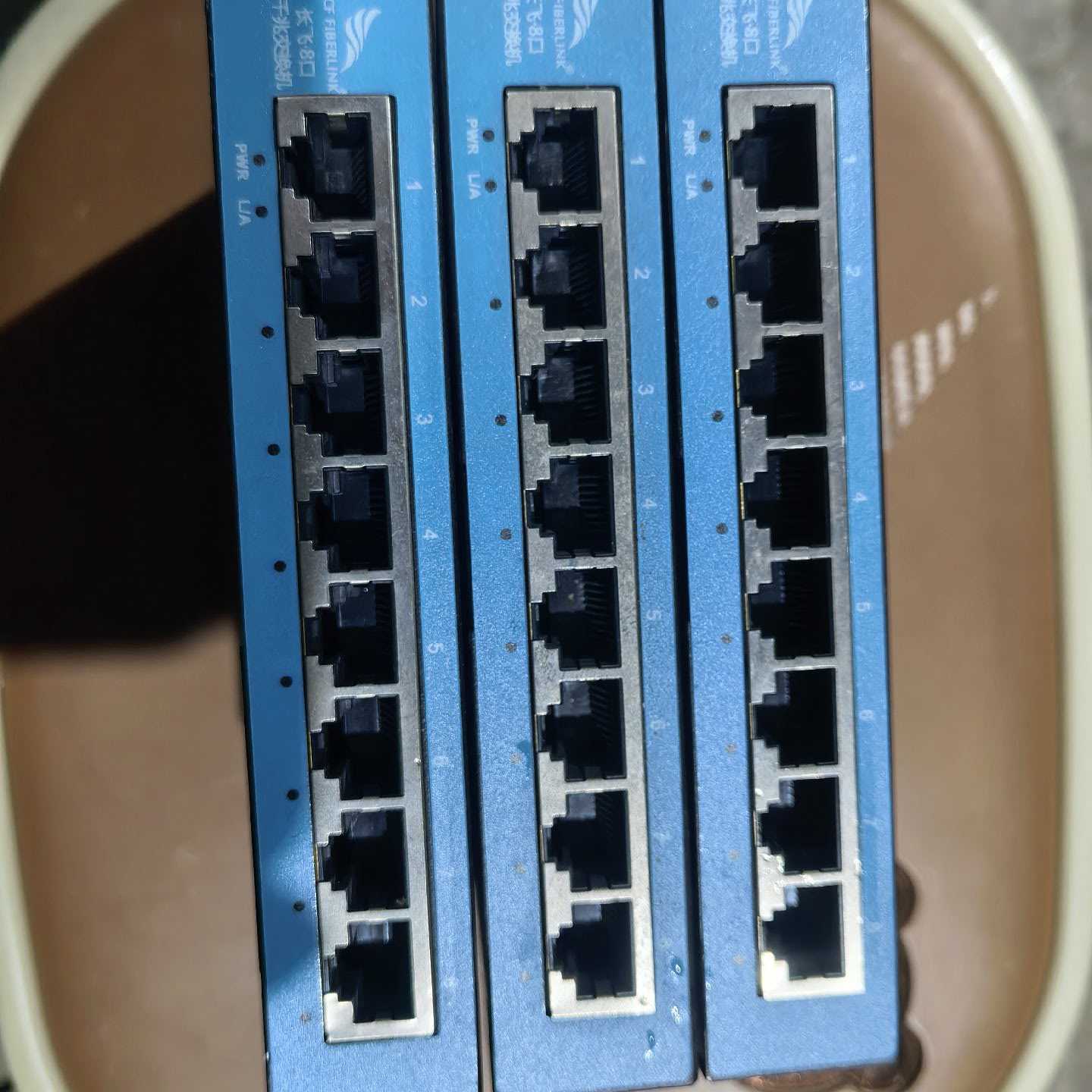 询价-长飞8口全千兆以太网交换机，铁壳，，，，3-可维修