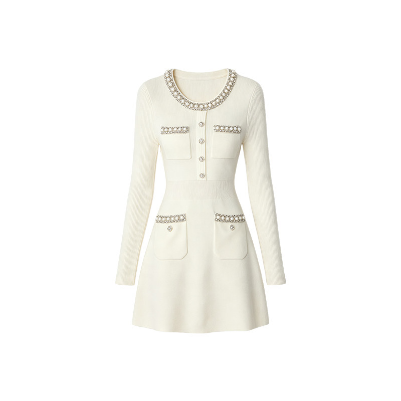 DPLAY【黑标】白色针织连衣裙女圆领长袖收腰小香风短裙2026冬季