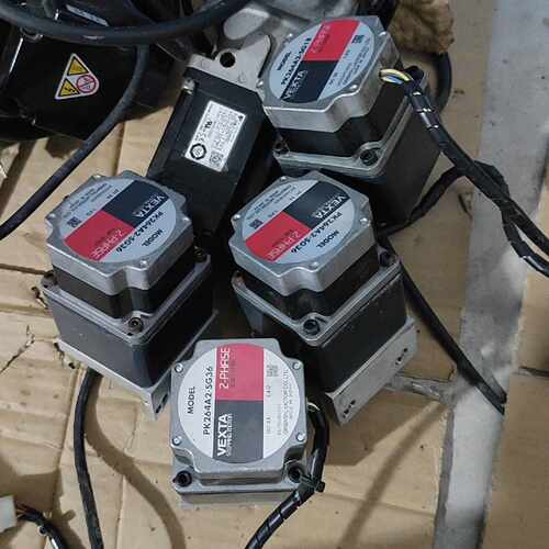 VEXTA东方步进电机PK264A2-5G18   4个