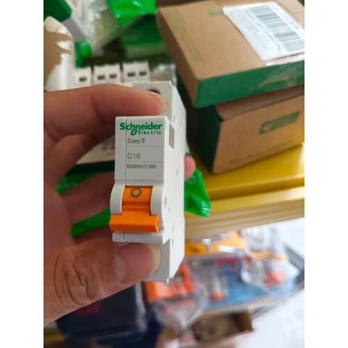 〔议价-可维修〕施耐德Easy9系列空气开关 1P C16A断路器 全新均