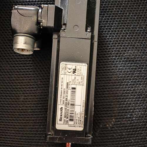 议价现货MSK030B-0900-NN-S1-UG1-NNNN力士乐电机R911308678功能