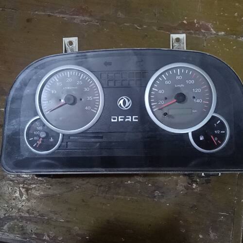 东风康霸多利卡轻卡组合仪表FQ38D1QB80A-010仪表