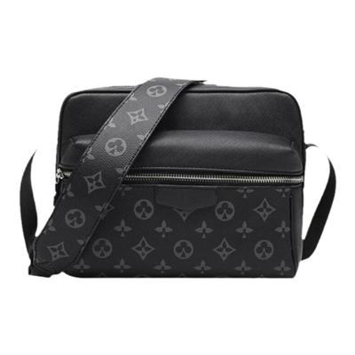 男包2024新款黑花邮差包单肩斜挎